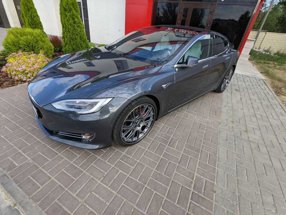 Tesla Model S P100D Ludicrous