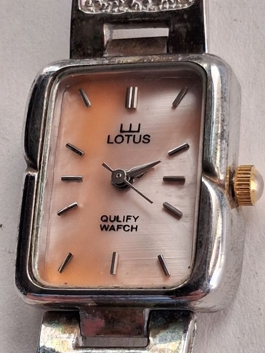 Годинник Lotus "Japan Quartz"
