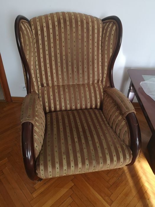 Wersalka rozkładana wraz z fotelami