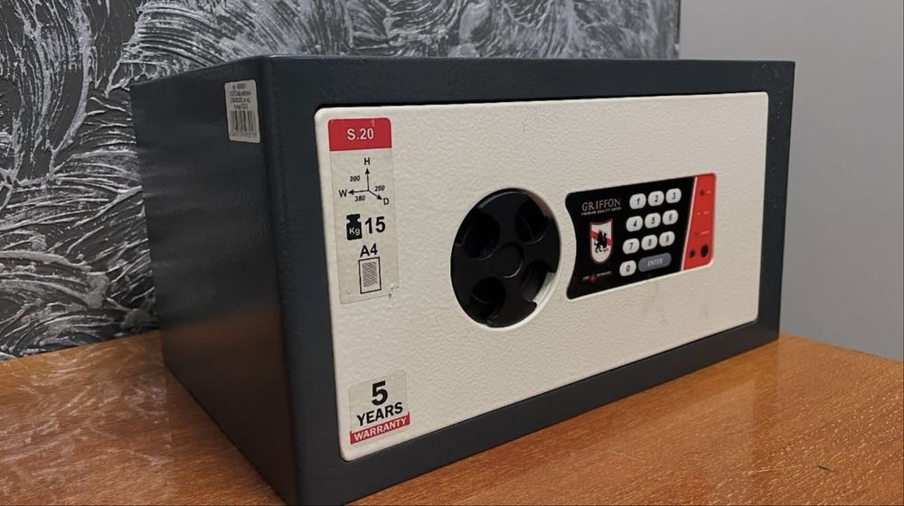 Сейф criffon s.25.e