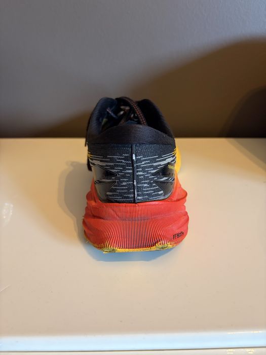 ASICS Novablast 3 - 44,5