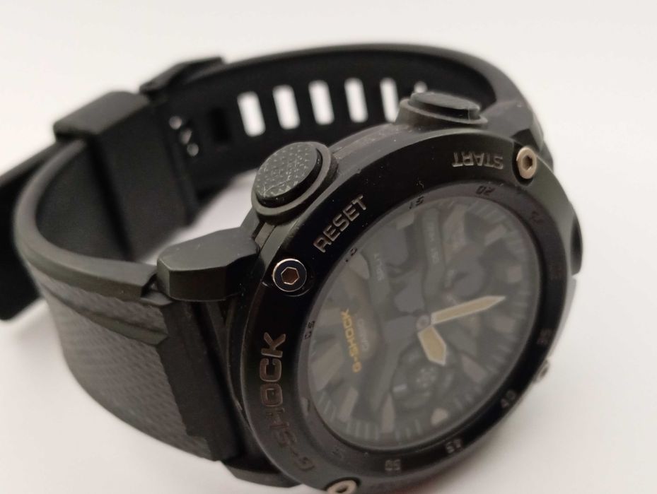Zegarek Casio G-Shock GA-2000SU-1AER