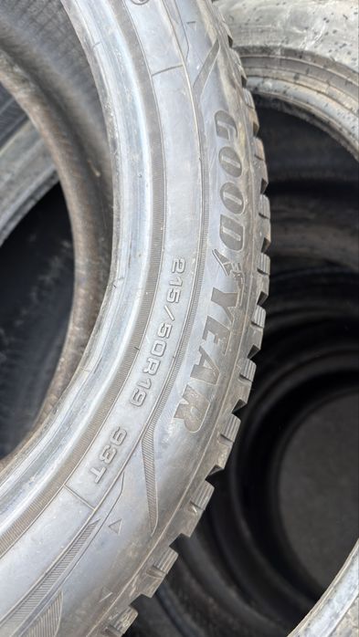 215/50/19 Goodyear