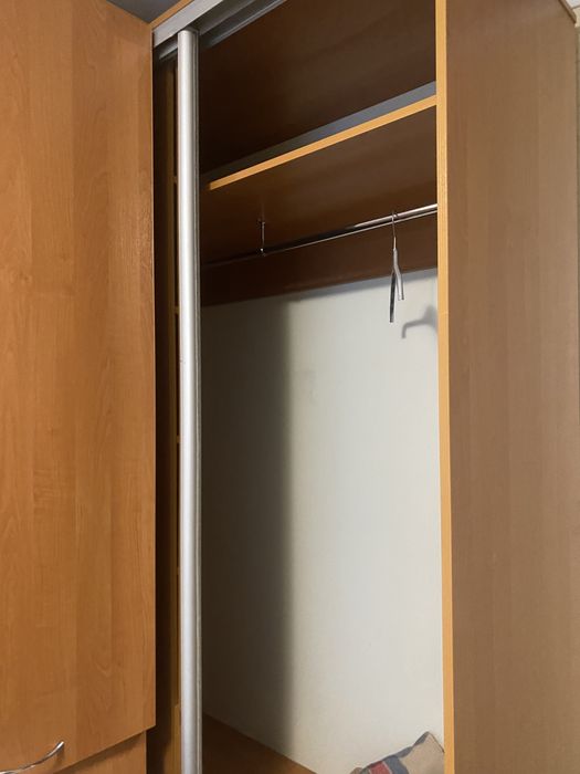 Продам вместительный шкаф