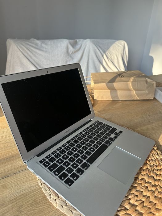 MacBook Air 13" 2017 | i5 | 8GB RAM | 128GB SSD | Wrocław
