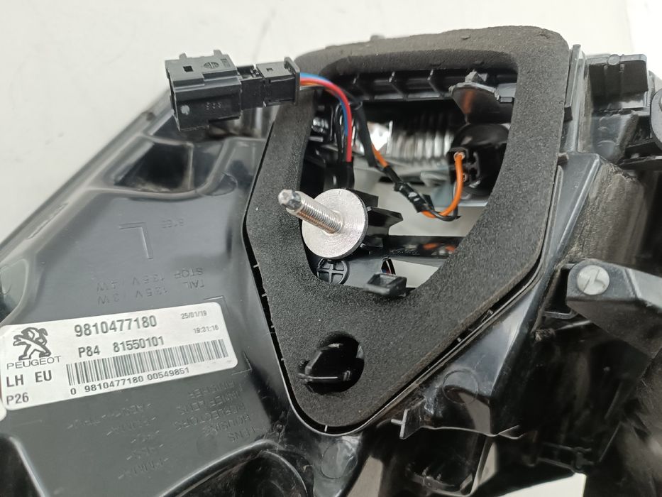 Farolim Stop Esquerdo - PEUGEOT 3008 SUV (M_) | 16 -