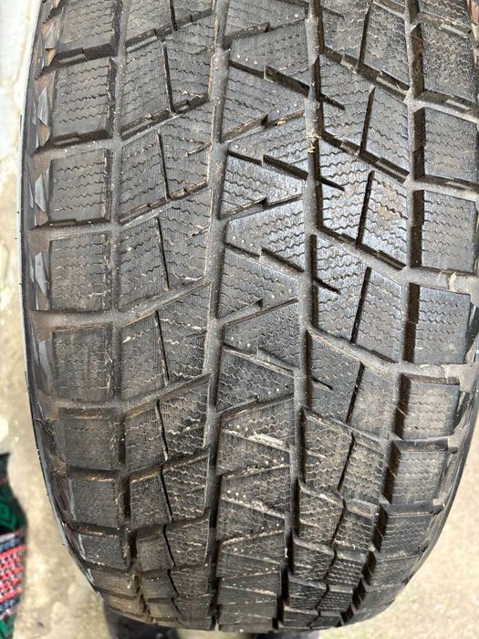 Шини на авто R20 BRIDGESTONE