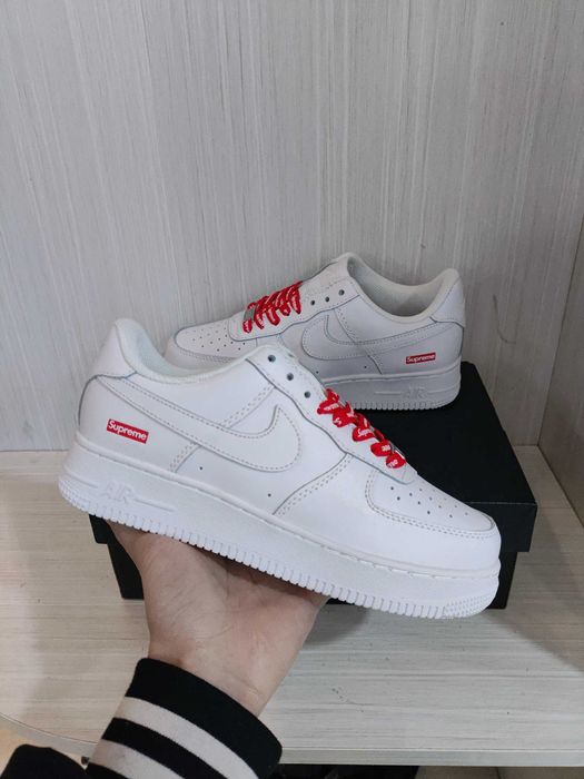 Nike Air Force 1 Low Supreme White R.38