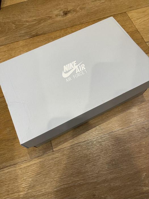 Жіночі кросівки Nike Air Force 1 Smile 39 розмір