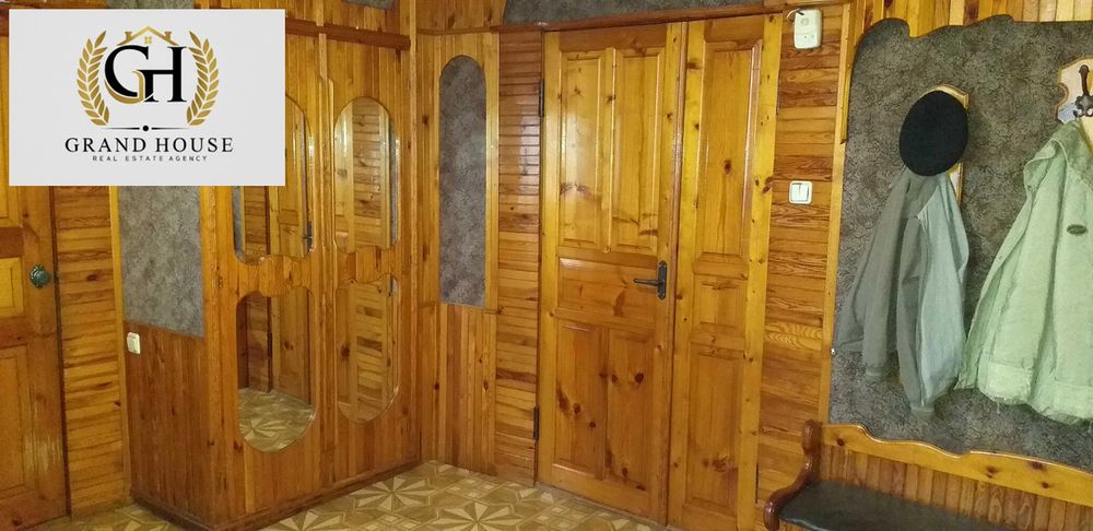 Продам 2-поверховий будинок в с.Соколівське