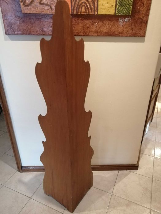 Estante Cantoneira de canto em madeira