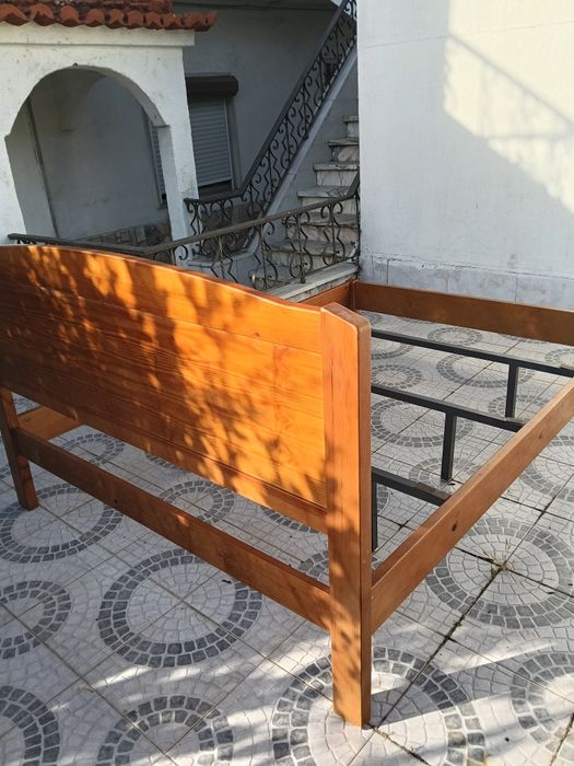 Cama de casal madeira maciça