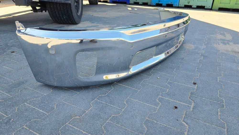 Zderzak przedni Dodge Ram