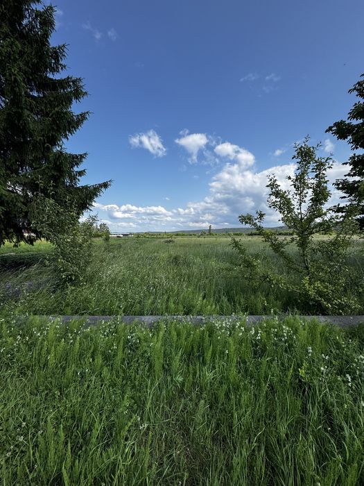 Прадається земельна ділянка під забудову в 18км від Івано-Франківська.