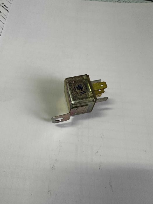 Реле света 24 Вт Новое СССР П.3747010  КамАЗ Зил