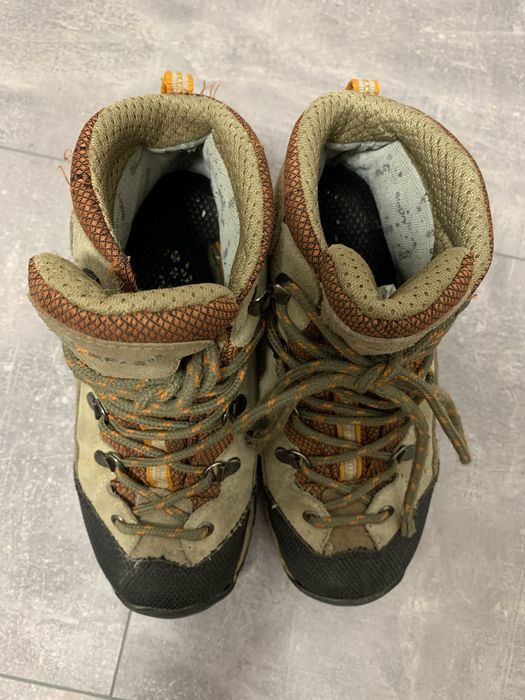 Ботинки 33 розміру