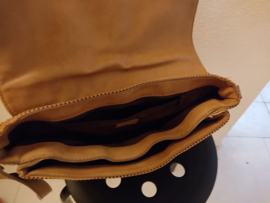 Mala com pouco uso da BERSKA