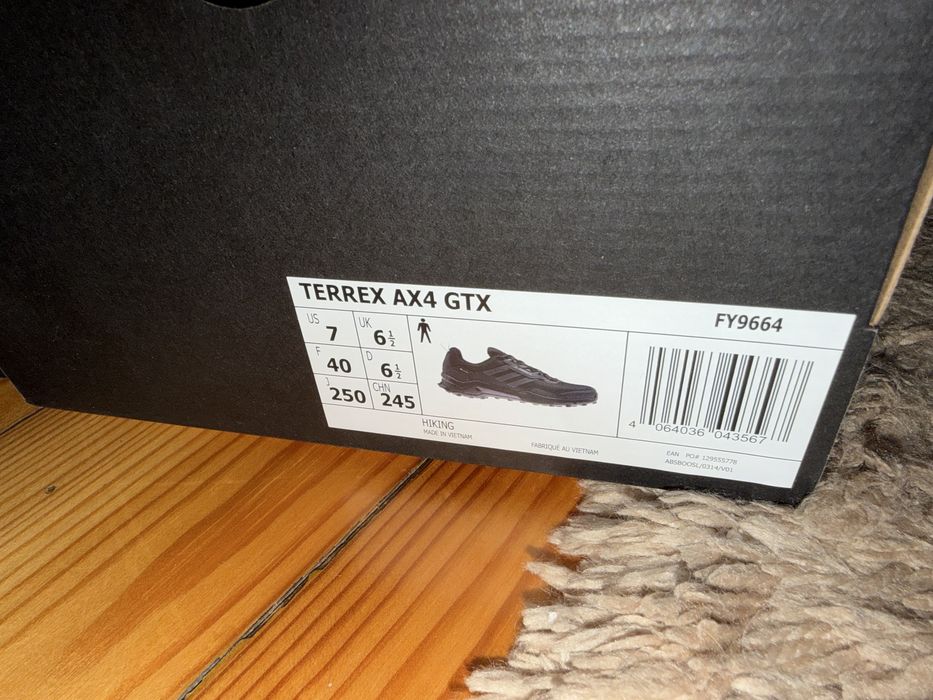 adidas Terrex AX4 GTX