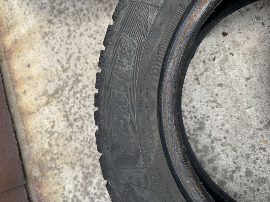 Продам зимнию резину R14