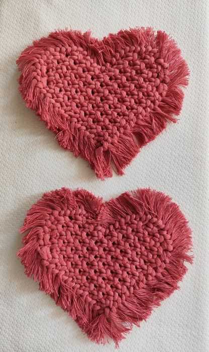 Duas bases para canecas/copos em macramé (novas)