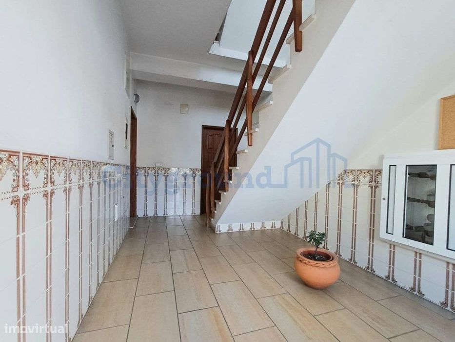 Excelente apartamento T3 com garagem e arrecadação - Marinha Grande