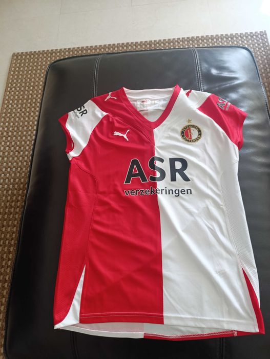 Camisolas e polos de varios clubes