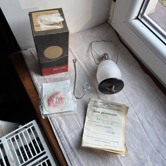 Turystyczna lampa oświetleniowa Predom z PRL