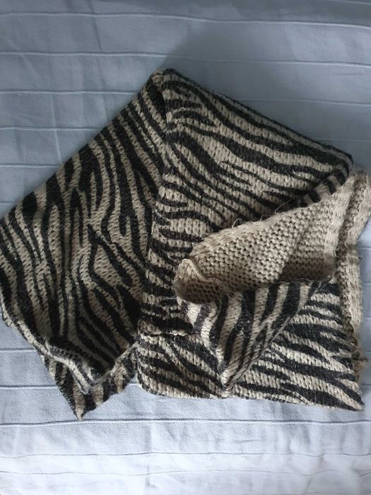 Komin w zeberkę, Reserved