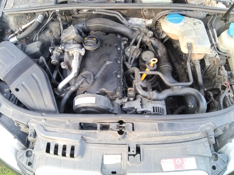 AUDI A4  B7 2,0tdi Kombi S-LINE