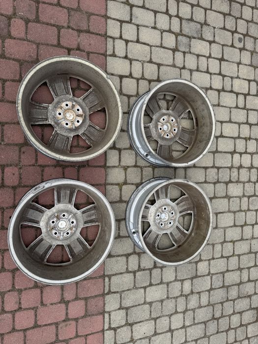 Jeep Liberty KK felgi 20 komplet