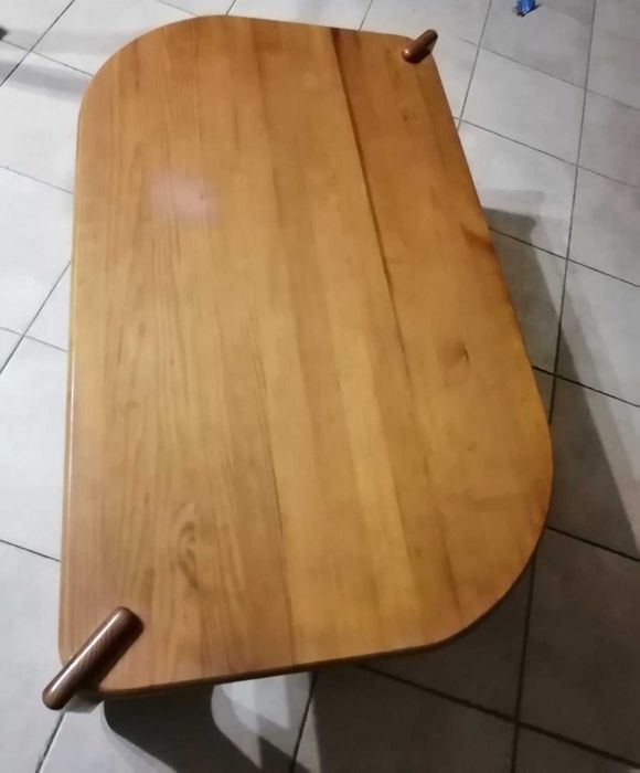 Mesa de centro (de apoio)