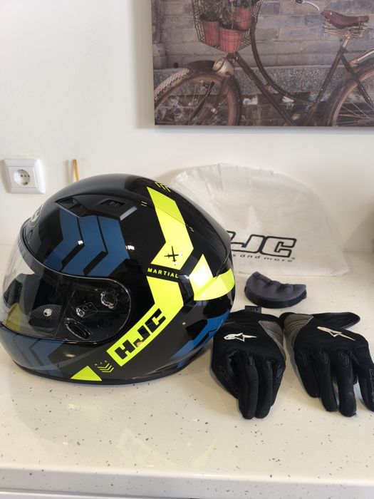 Capacete HJC junior e luvas alpinestar