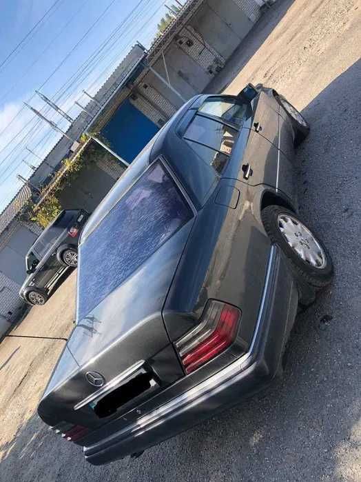 Mercedes-Benz W124 E320 газ/бензин