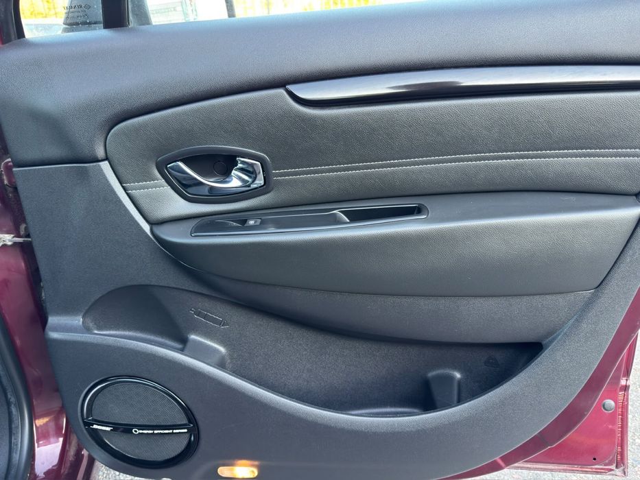 Renault Scenic 1,5 DCi K9K автомат BOSE ІДЕАЛ