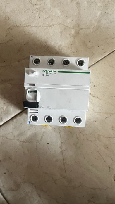Schneider - Interruptor diferencial - 63A