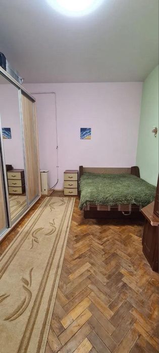 Продаж 1 кімн.квартира  27.10 м² 1/3 ц. вул.Клепарівська  75000$