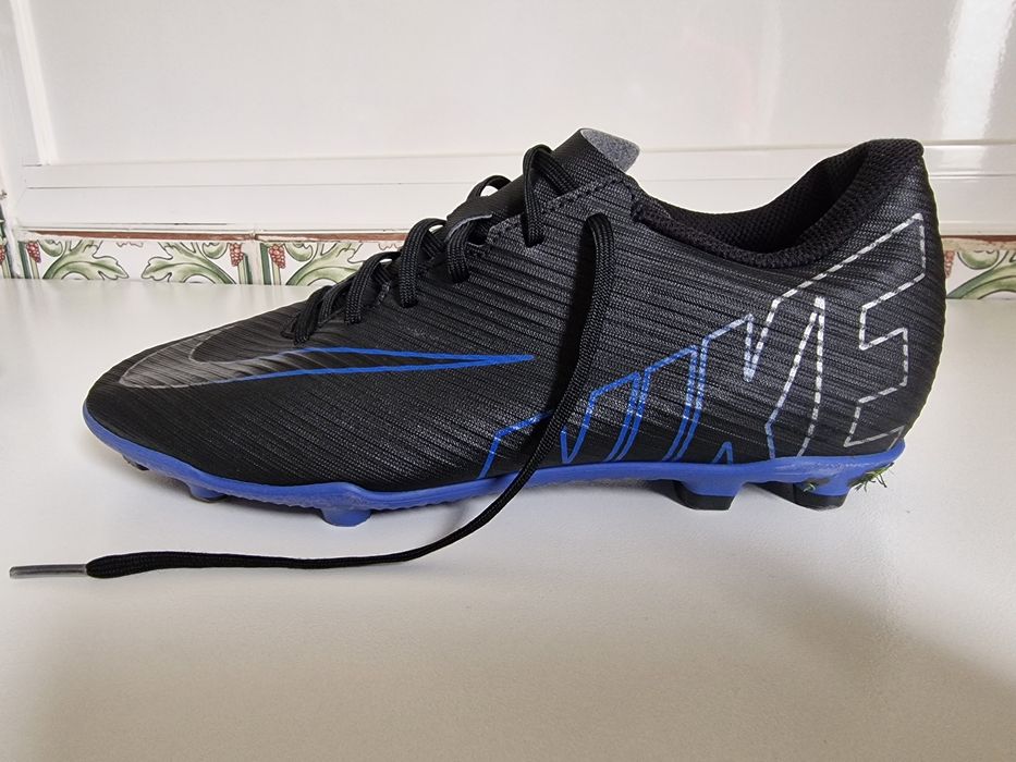 Chuteiras para Relvado Sintético