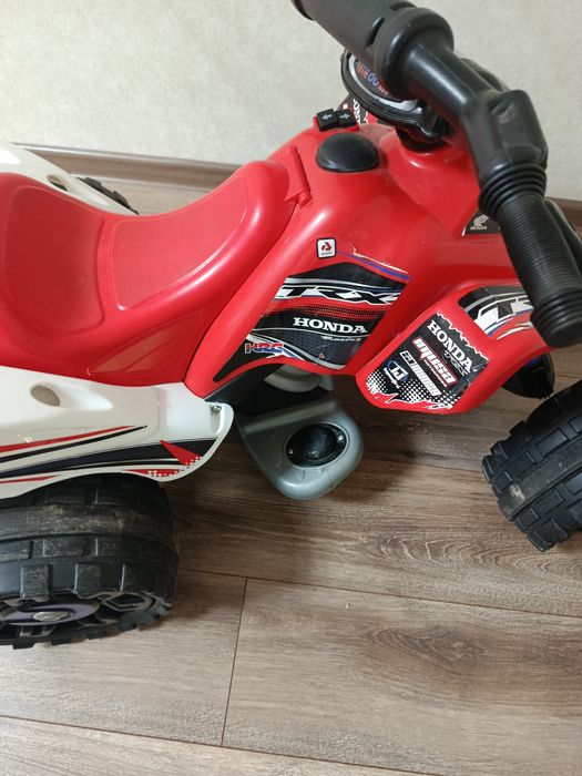 Дитячий акумуляторний квадроцикл Honda