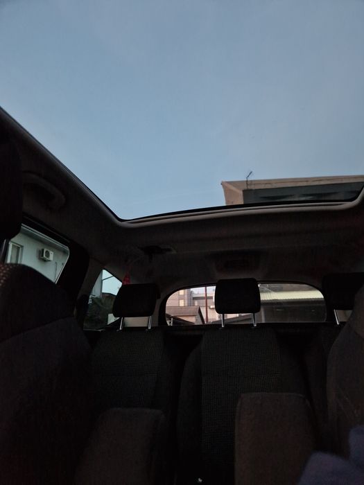 Продам Peugoet 5008