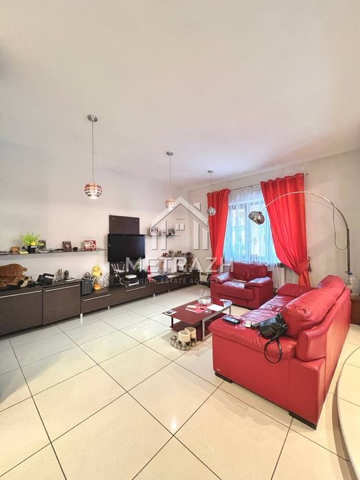 Продам будинок на Холодній горі з ремонтом ,198м2