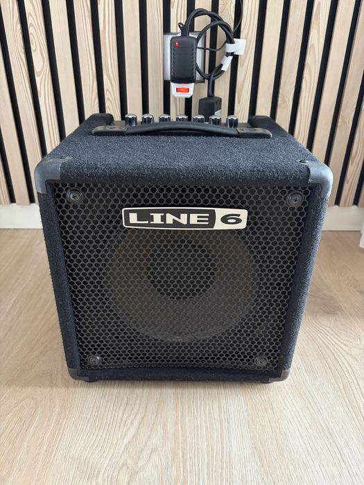 Line 6 LowDown Sudio 110 de 300W
