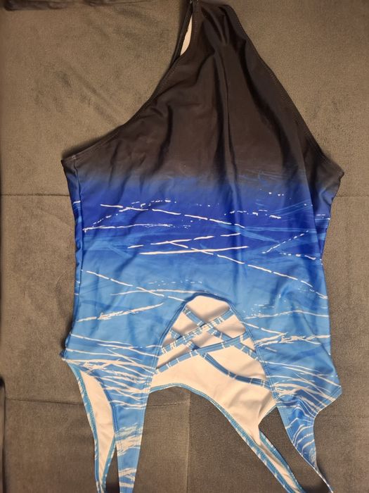 Strój kąpielowy ubrany tylko raz