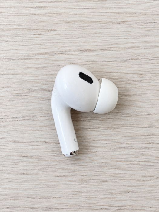 Apple AirPods Pro 2. generacji USB-C – oryginalne pudełko, komplet