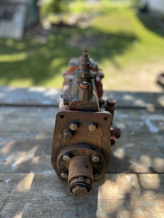 Паливний насос двигуна А-41