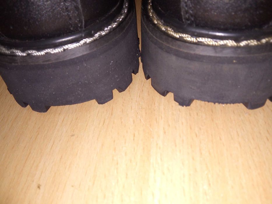 Жіночі черевики (берці)