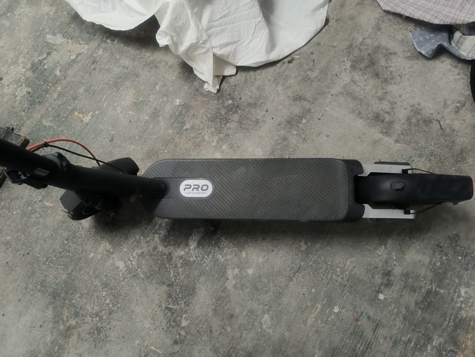 Xiaomi Electric Scooter 5 Pro - Como Nova