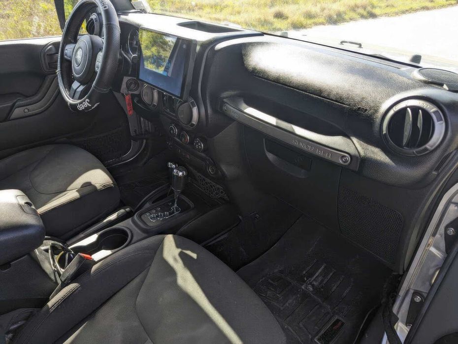 Jeep Wrangler Unlimited      2017