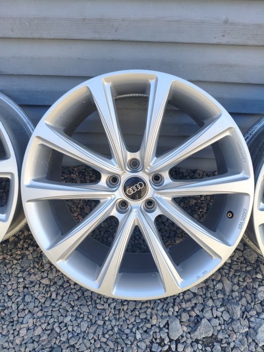 Комплект легкосплавних дисків Audi 5/112 R19