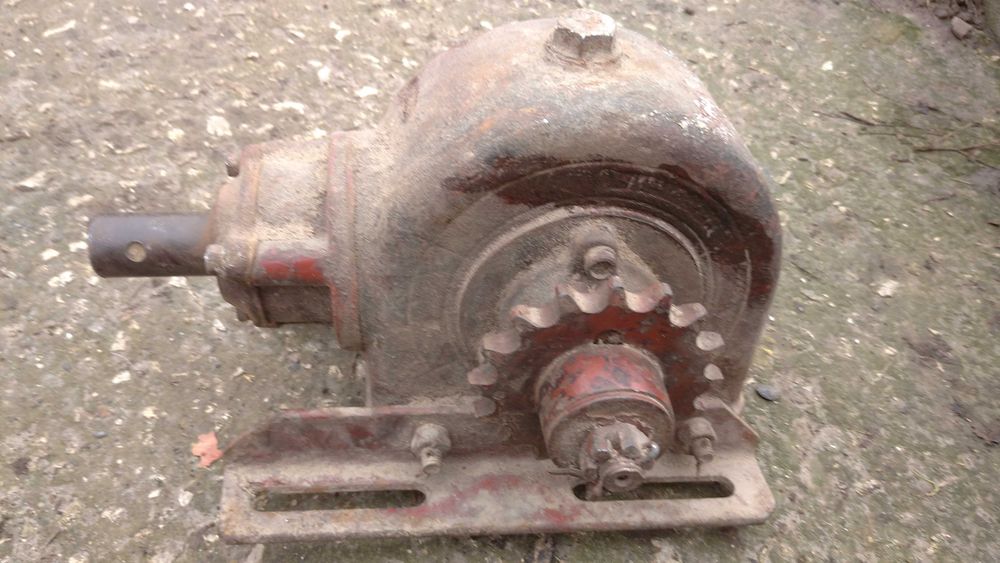 Продаю редуктор планетарний  1 : 5,5