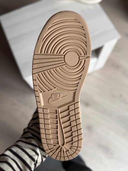 Nike Air Jordan 1. Чоловічі кросівки. Оригінальні кросівки. Оригінал. Данки. Демісезон